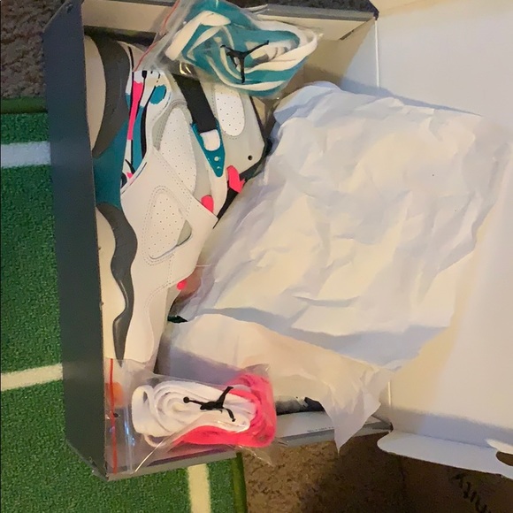 Jordan 8’s South Beach Color Way Size 6.5Y - Picture 3 of 4